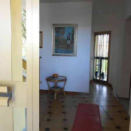 Andalas Bed & Breakfast 3*